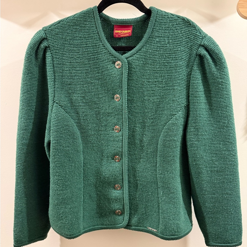 Chic Green Button-Up Cardigan